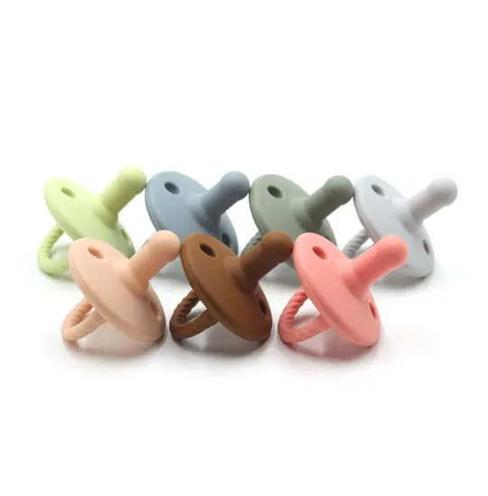 Customized Comfortable Pacifier Dishwasher Safe Waterproof Silicone Baby Pacifier
